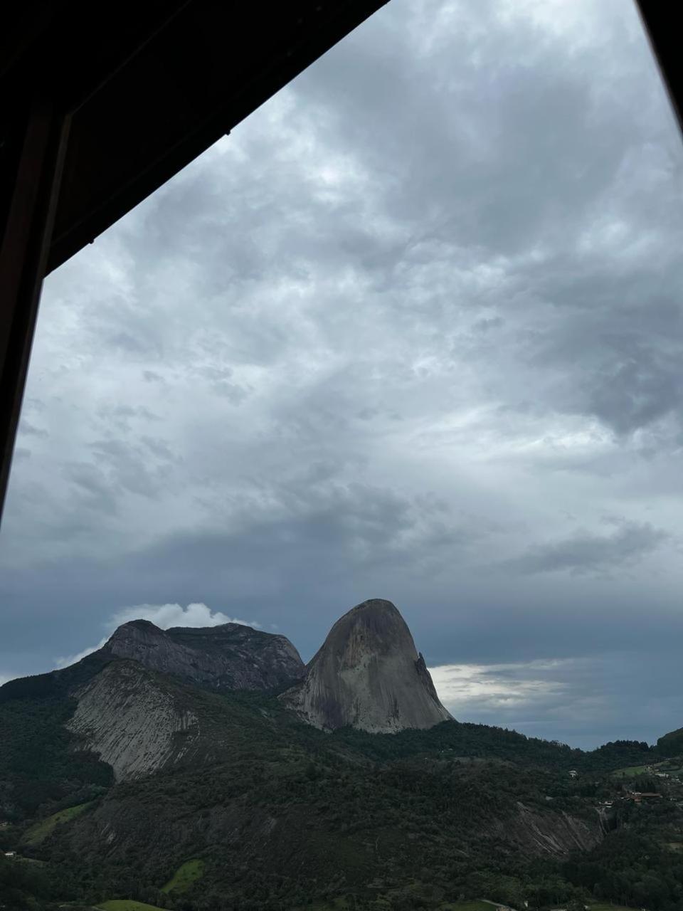 Vista Azul Apart Hotel - Pedra Azul Pinheiros ภายนอก รูปภาพ